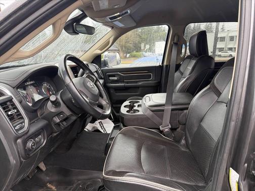 2022 RAM 2500 Laramie Crew Cab 4x4 6'4' Box