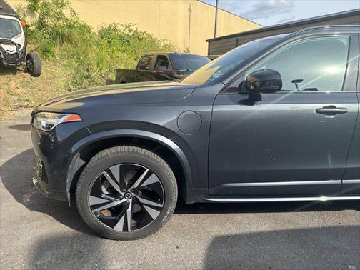 2022 Volvo XC90 Recharge Plug-In Hybrid T8 R-Design 7 Passenger