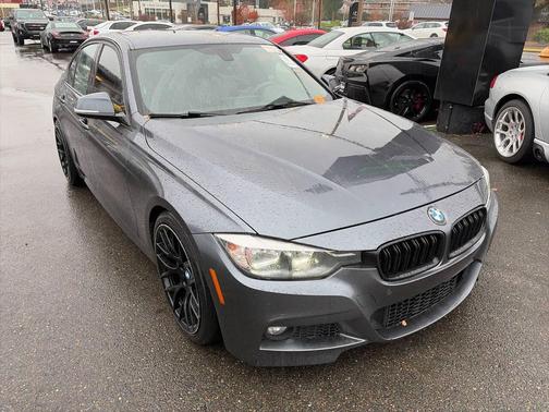 2017 BMW 330 330i 4dr Sedan