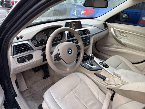 2012 BMW 328 328i 4dr Sedan