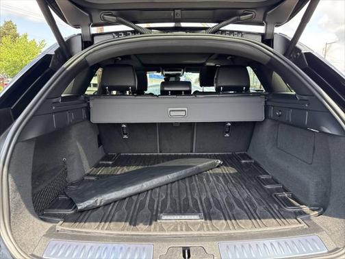 2024 Land Rover Range Rover Velar P250 SE R-Dynamic