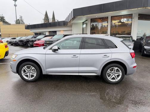 2018 Audi Q5 2.0T Premium Plus
