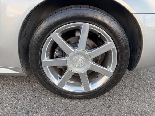 2005 Cadillac XLR Base