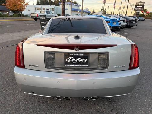 2005 Cadillac XLR Base