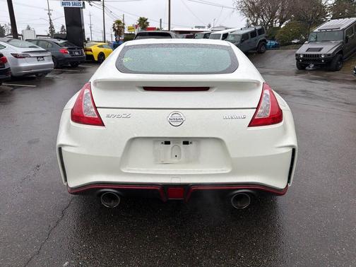 2017 Nissan 370Z NISMO