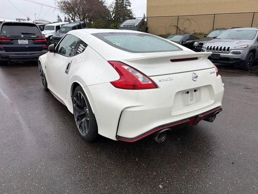 2017 Nissan 370Z NISMO