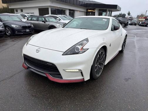 2017 Nissan 370Z NISMO
