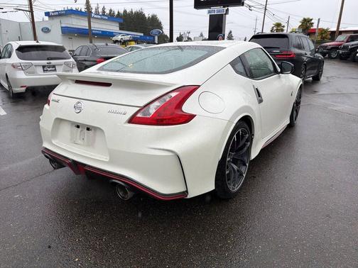 2017 Nissan 370Z NISMO