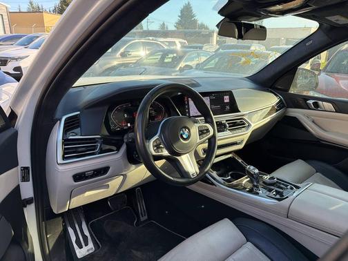 2019 BMW X7 xDrive40i