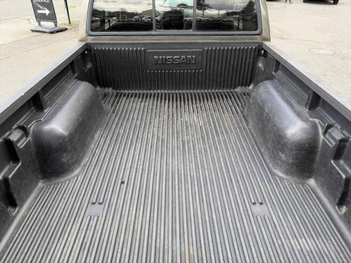 2004 Nissan Frontier XE King Cab