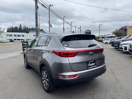 Mineral Silver 2017 Kia Sportage EX