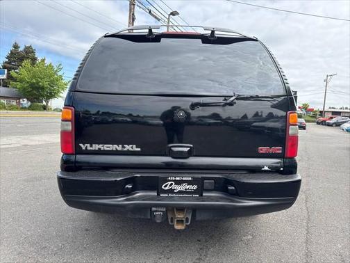 2002 GMC Yukon XL Denali