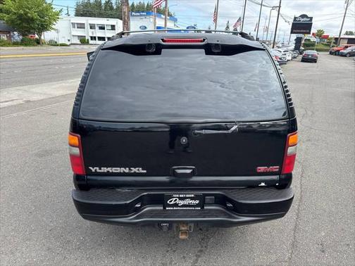 2002 GMC Yukon XL Denali