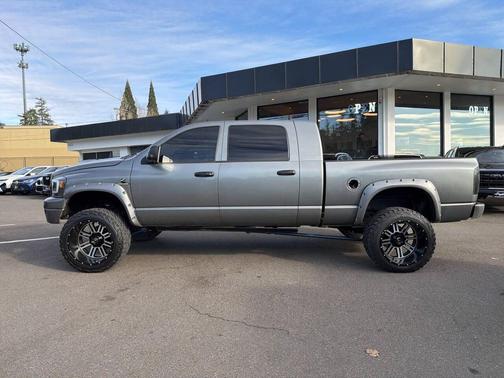 2007 Dodge Ram 2500 SLT Mega Cab