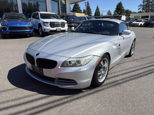 Titanium Silver Metallic 2009 BMW Z4 sDrive35i