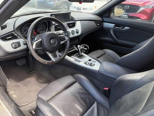 Titanium Silver Metallic 2009 BMW Z4 sDrive35i
