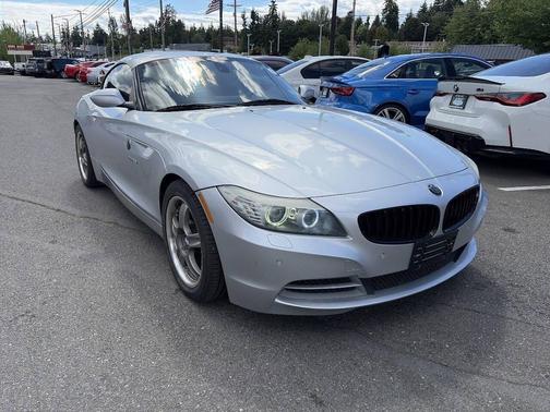 Titanium Silver Metallic 2009 BMW Z4 sDrive35i