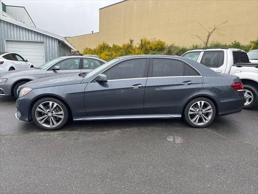 2015 Mercedes-Benz E-Class 4MATIC