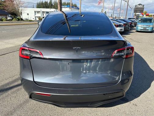 2021 Tesla Model Y Standard Range Rear-Wheel Drive
