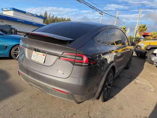 2023 Tesla Model X Plaid Tri Motor All-Wheel Drive