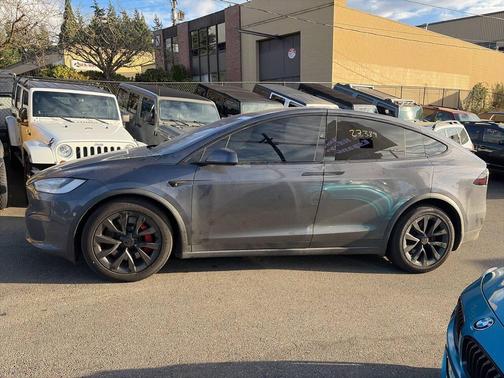 2023 Tesla Model X Plaid Tri Motor All-Wheel Drive