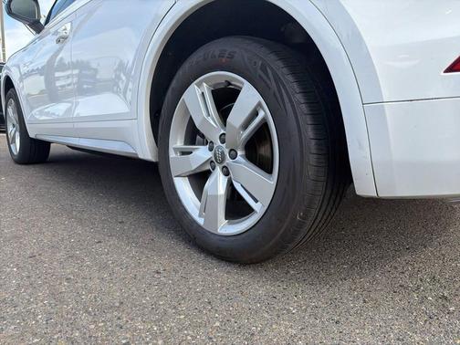 2018 Audi Q5 2.0T Premium Plus