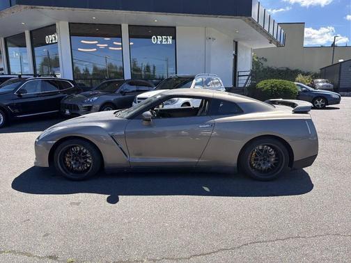 Titanium 2009 Nissan GT-R Premium