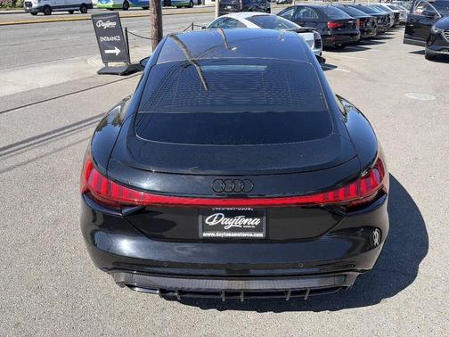 Mythos Black Metallic 2022 Audi RS e-tron GT quattro