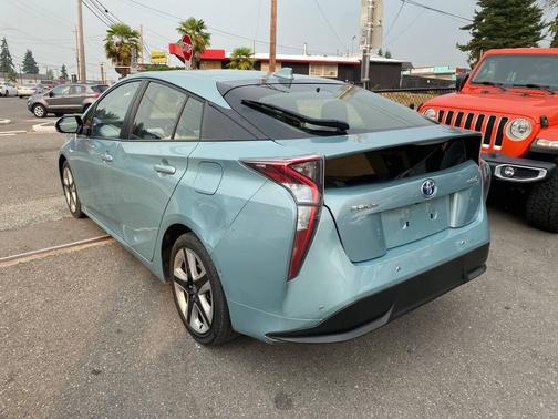 2016 Toyota Prius Four
