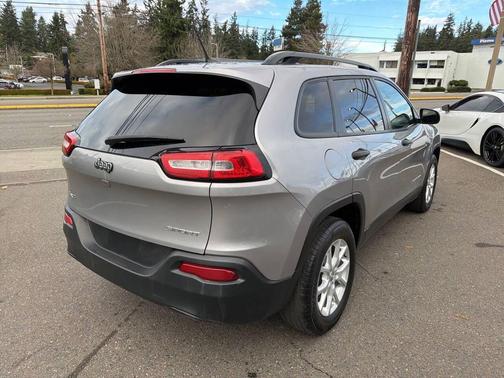 2016 Jeep Cherokee Sport