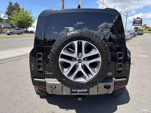 Santorini Black Metallic 2021 Land Rover Defender 110 X-Dynamic HSE