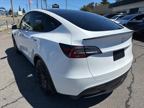 2022 Tesla Model Y Performance Dual Motor All-Wheel Drive
