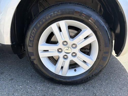Bright Silver Metallic Clearcoat 2012 Dodge Journey SE