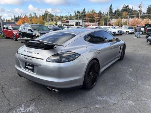 GT Silver Metallic 2012 Porsche Panamera 4S
