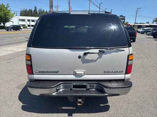 2004 Chevrolet Suburban 1500 LT