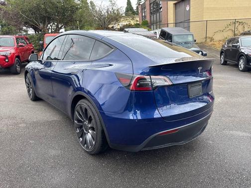 2022 Tesla Model Y Performance Dual Motor All-Wheel Drive