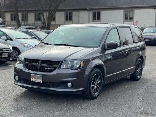 Gray 2018 Dodge Grand Caravan SE