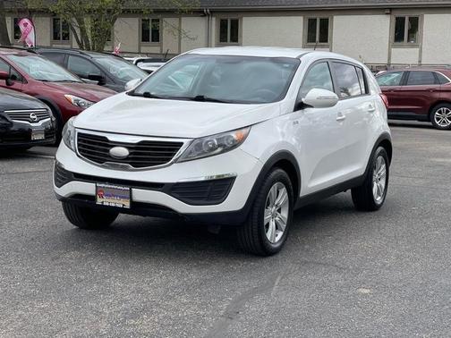 White 2013 Kia Sportage LX