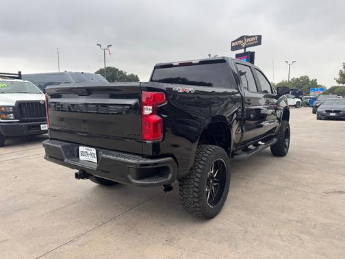 Black 2022 Chevrolet Silverado 1500 Custom