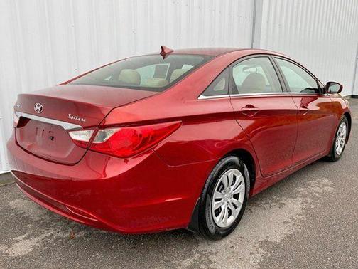 2011 Hyundai SONATA GLS