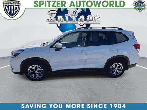 Crystal White Pearl 2021 Subaru Forester Premium