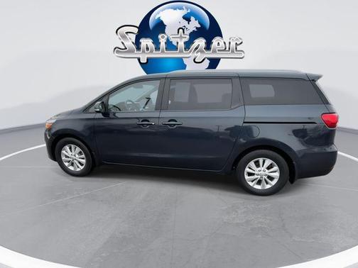 2015 Kia Sedona LX