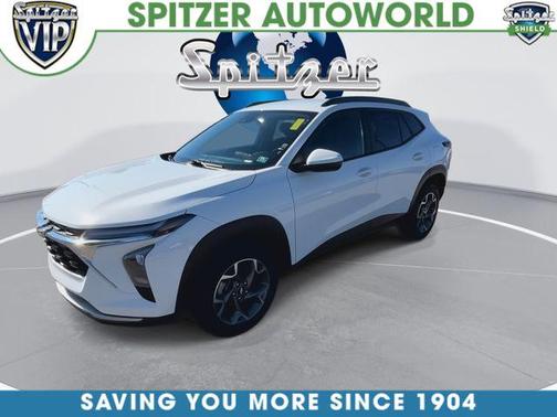 Summit White 2024 Chevrolet Trax LT
