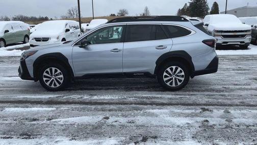 2025 Subaru Outback Premium