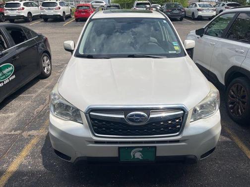 Satin White Pearl 2014 Subaru Forester 2.5i Premium