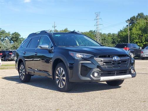 2025 Subaru Outback Touring XT