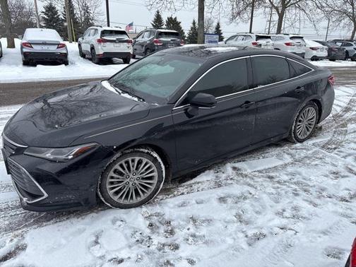 2022 Toyota Avalon Hybrid Limited