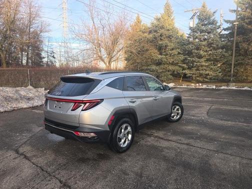 2022 Hyundai TUCSON SEL