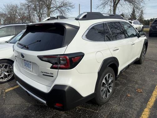 2023 Subaru Outback Touring XT