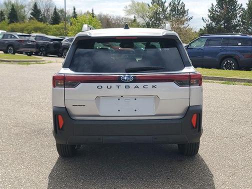 Ice Silver Metallic 2026 Subaru Outback Premium